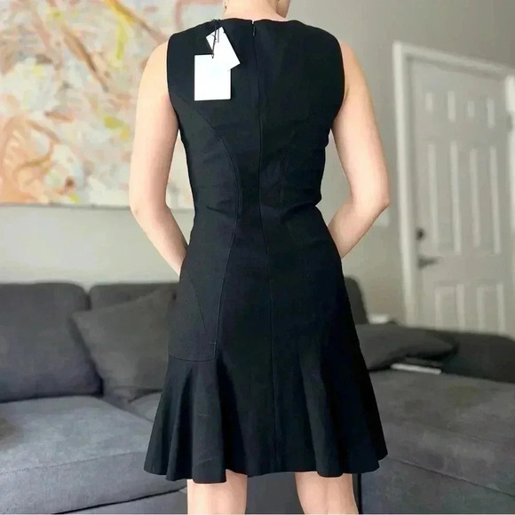 NWT Diane Von Fustenberg Clara Shift Mini Dress - Black - Size 2 - Picture 3 of 14